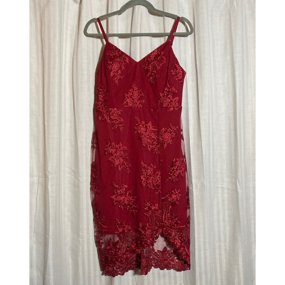 GUESS Los Angeles Red Floral Lace Mesh Overlay Tulip Hem Sheath Dress 6 Romantic